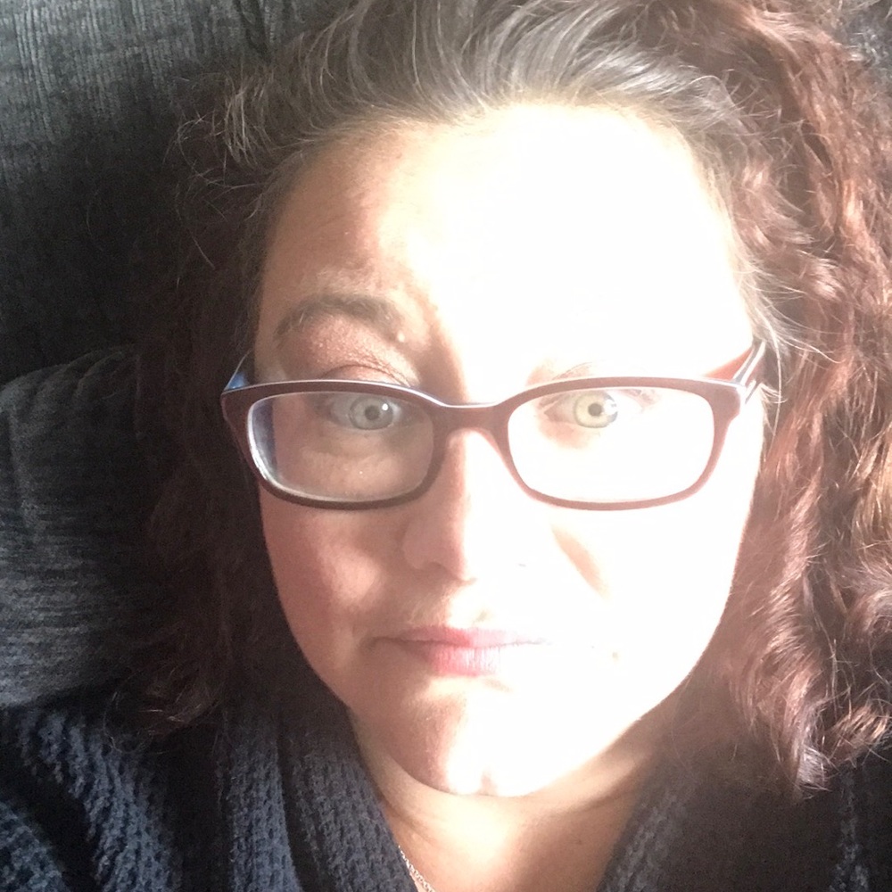 Meet your Posher, Angela